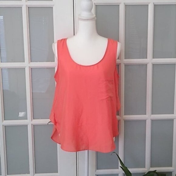 BCBGeneration Flutter Back Tank Top - Picture 2 of 11